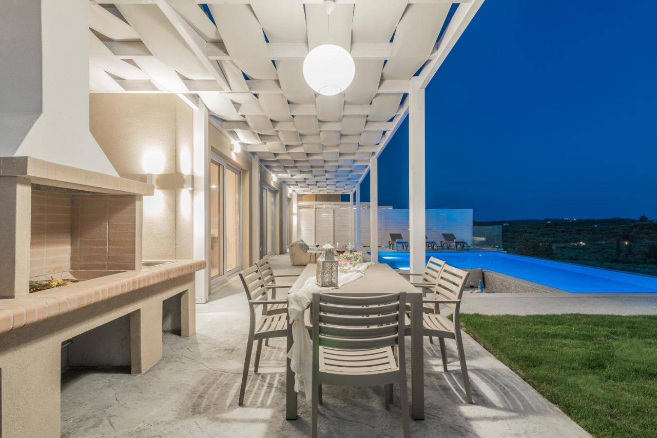 Spartakos Luxury Villa 2 Koukounariá Εξωτερικό φωτογραφία